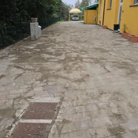 Casadelfalegname Frassino 3 Stanze 7 Posti Letto 1 Singola 1 Doppia 1 Tripla בית הארחה