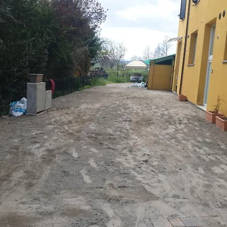 Casadelfalegname Frassino 3 Stanze 7 Posti Letto 1 Singola 1 Doppia 1 Tripla Гостевой дом 3*