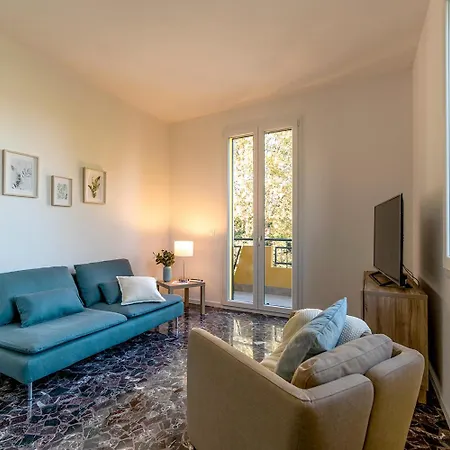 Casadelfalegname Frassino 3 Stanze 7 Posti Letto 1 Singola 1 Doppia 1 Tripla Гостевой дом 3*